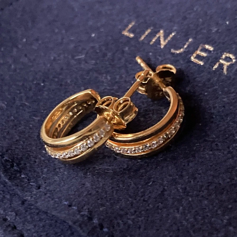 Linjer Livna Gemstone Huggie Hoop Earrings - Picture 4 of 4